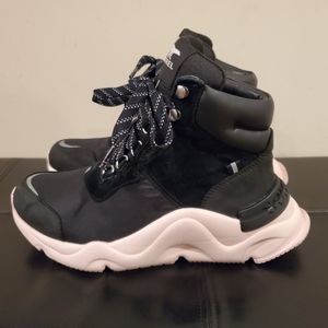 Sorel Kinetic RNEGD Conquest Sneaker